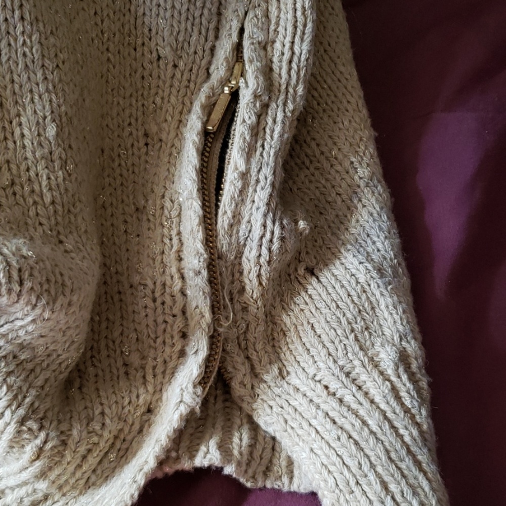Sweater - Picture 3 of 3